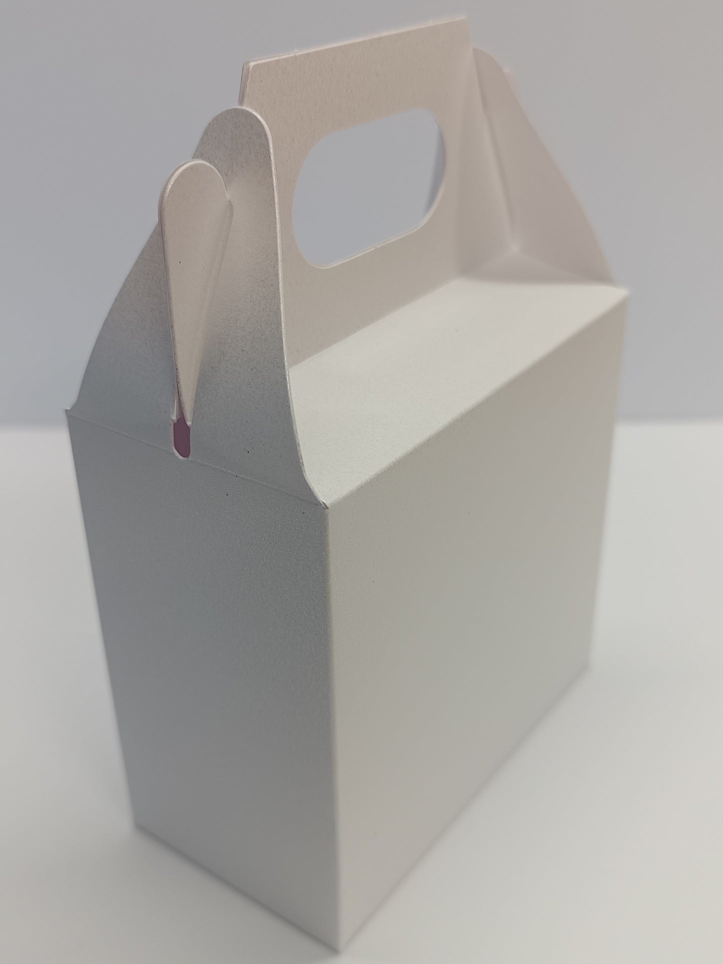 Luxury Pearlescent White Gift Favour Boxes For Weddings - Parties