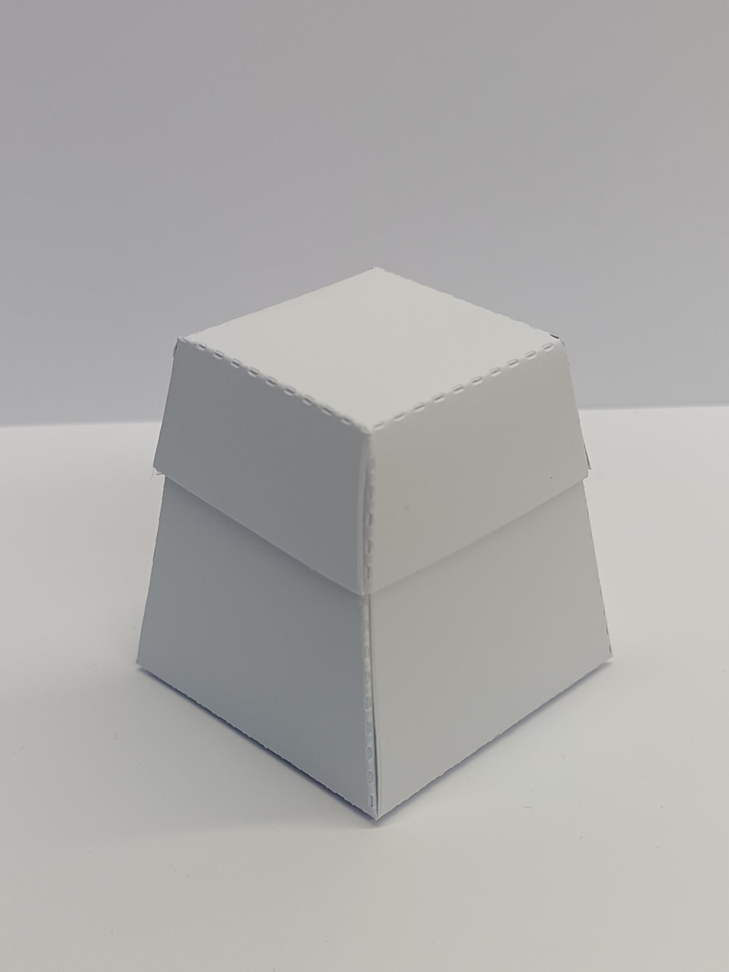 Luxury White Gift Favour Boxes For Weddings - Parties