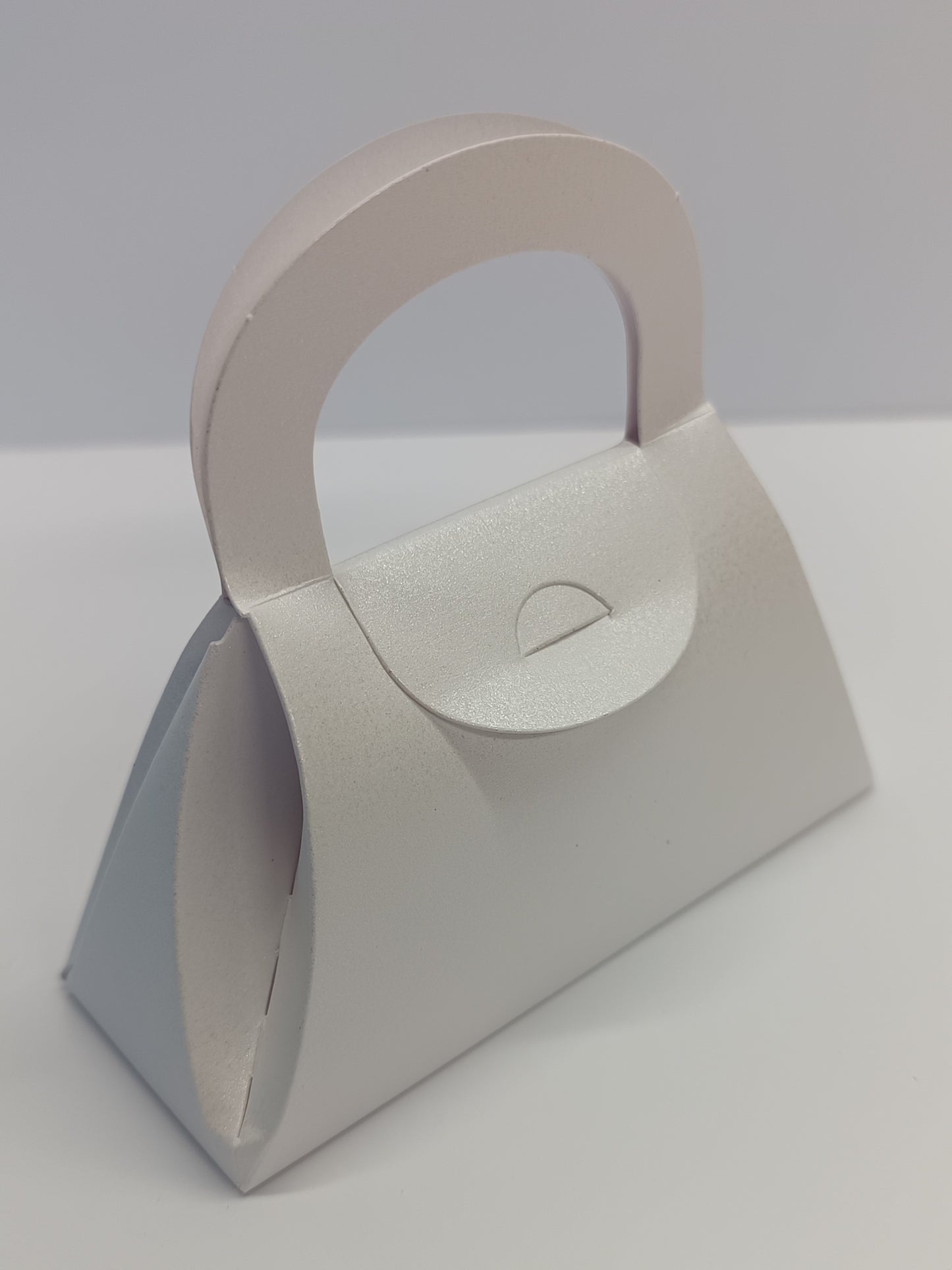 Luxury Pearlescent White Gift Favour Boxes For Weddings - Parties