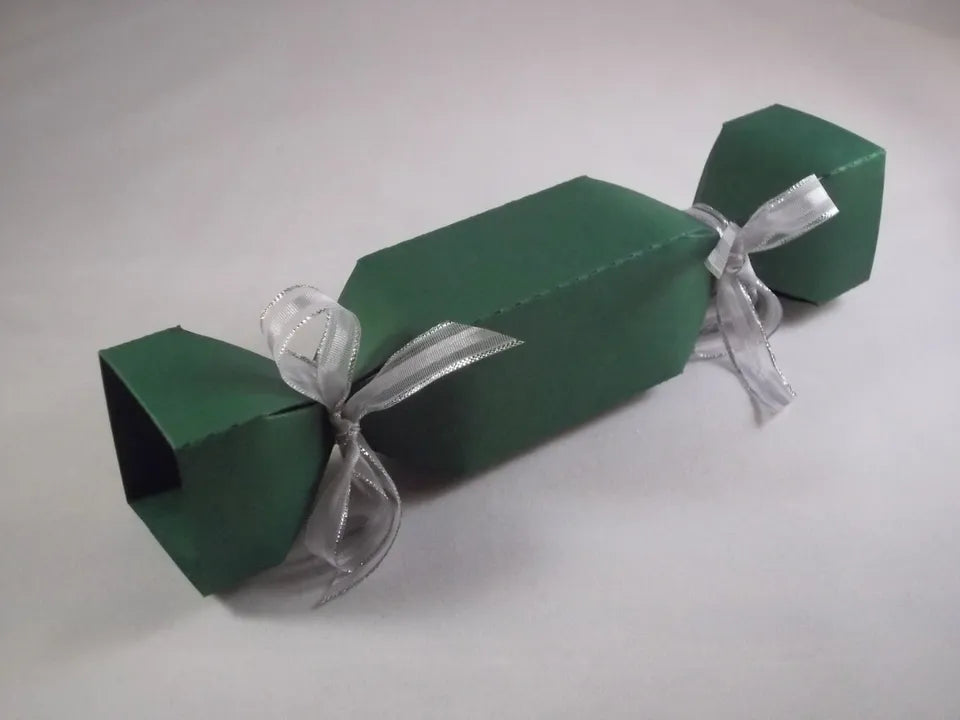 Xmas Green Cracker Favour Box