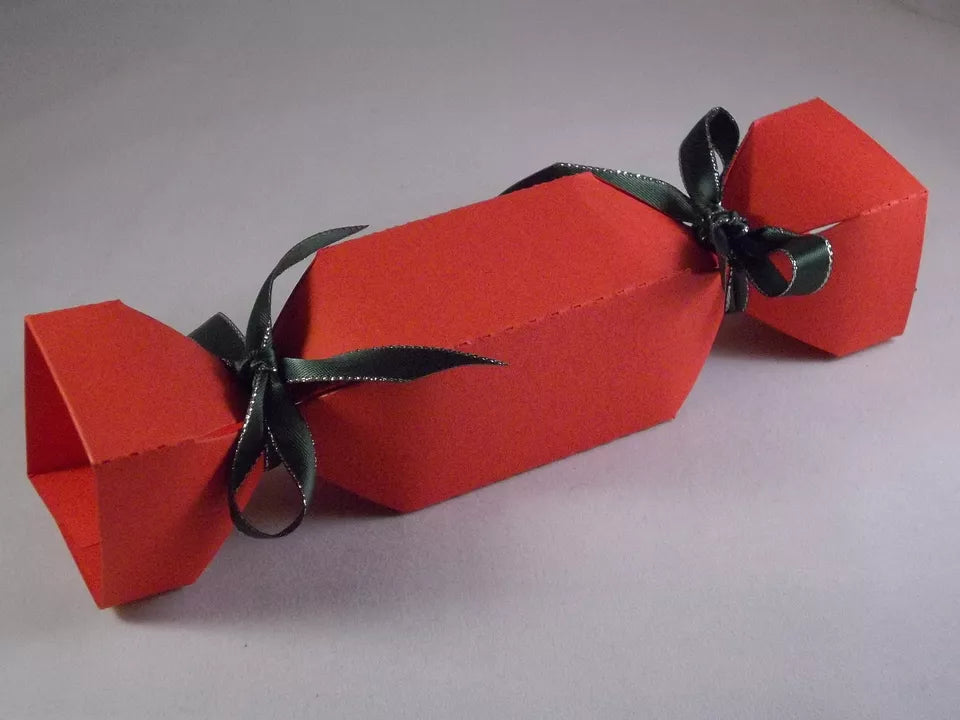 Xmas Red Cracker Favour Box