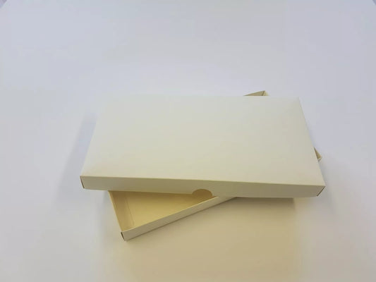 DL Ivory Wedding Invite / Greeting Card Boxes (SOLID LID)
