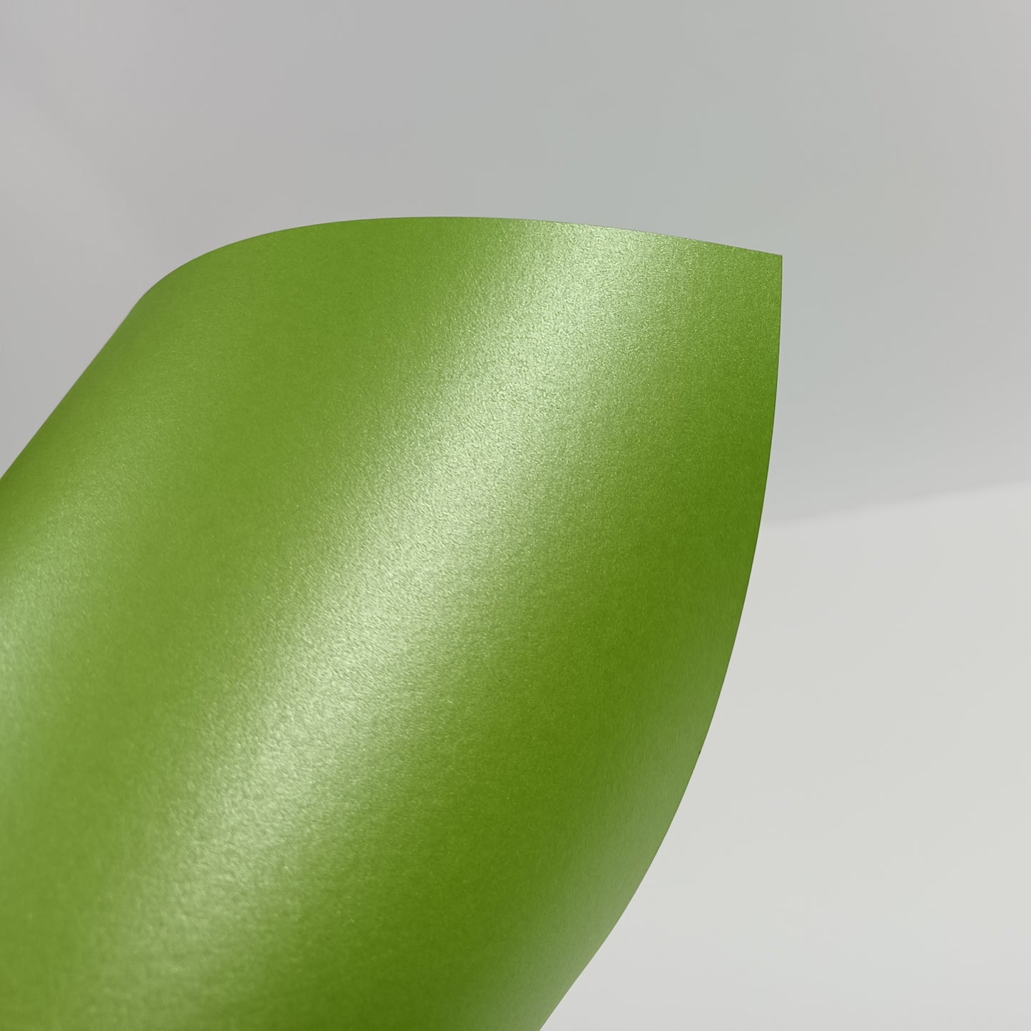 Luxury 285gsm A4 Stardream Pearlescent Card Stock – Premium Metallic Finish for Elegant Wedding Invitations, Greeting Cards & Creative Craft Projects