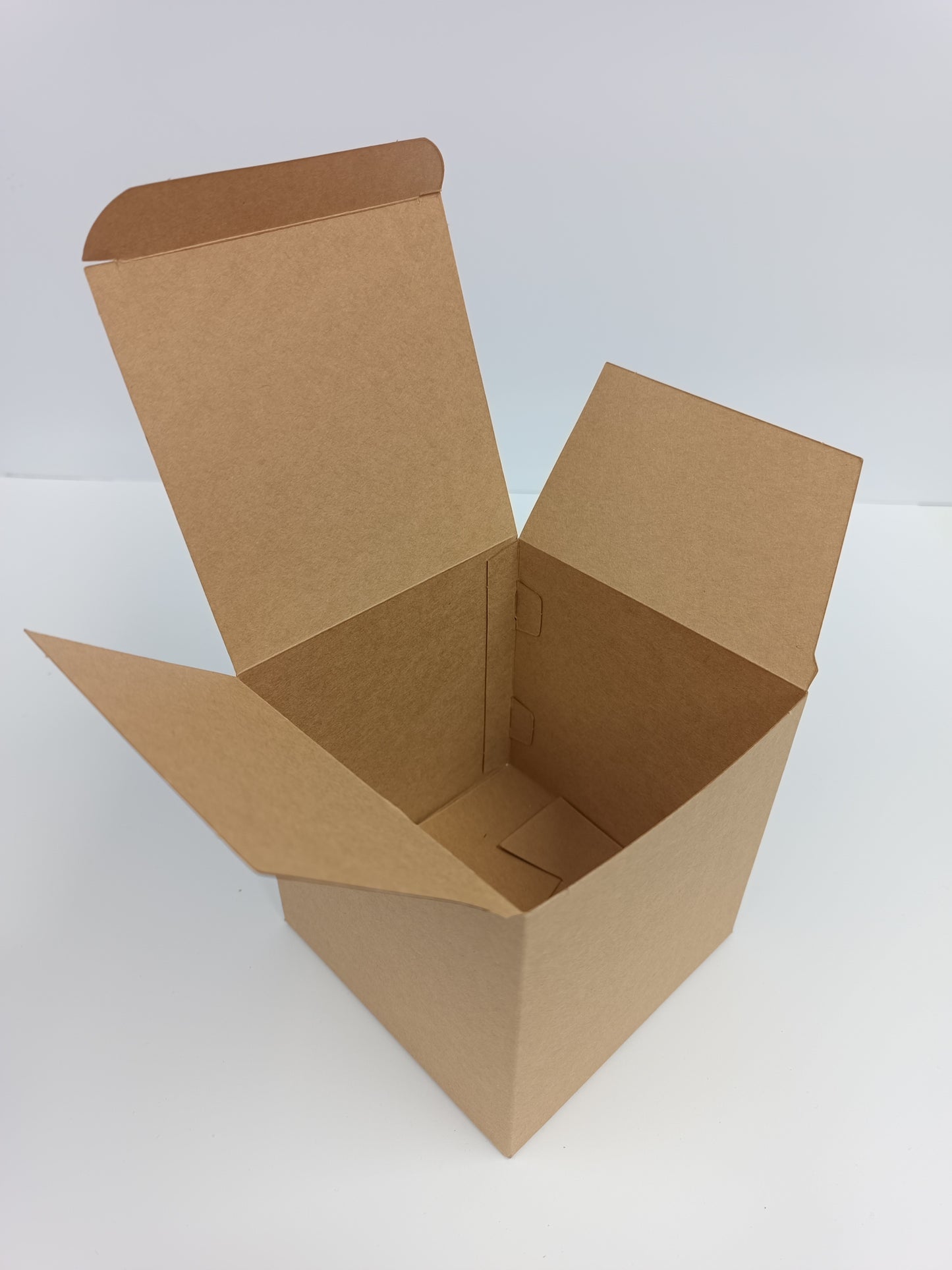 Large Square Cube Self Locking Favour Boxes for Cupcakes, Treats & Gifts – No Gluing - 10 Pack