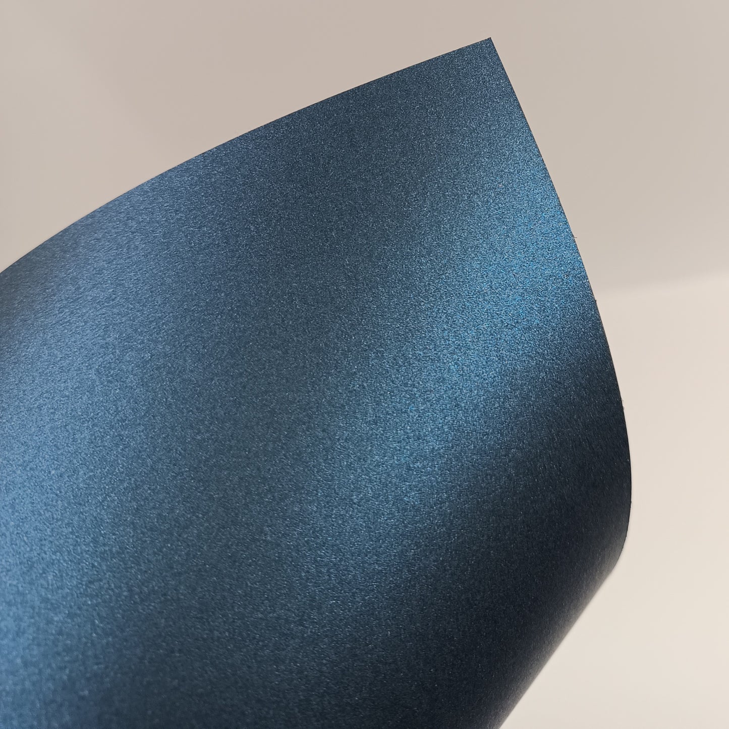 Luxury 285gsm A4 Stardream Pearlescent Card Stock – Premium Metallic Finish for Elegant Wedding Invitations, Greeting Cards & Creative Craft Projects